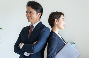 直談判は損？医師の年収交渉に強いエージェントが医療機関からの「提示額」アップを実現する仕組み